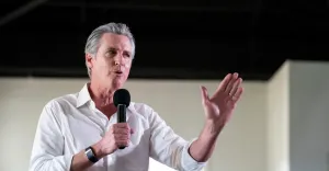 Gavin Newsom yapay zekâ modelleri için 'kill switch' talep ediyor