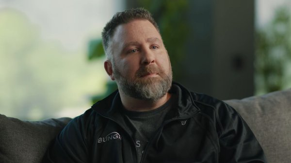 Bungie 'Destiny bitmedi' diyor ve sildiği içerikleri geri getireceğini vaat ediyor: 'Hak ettiğiniz şey'