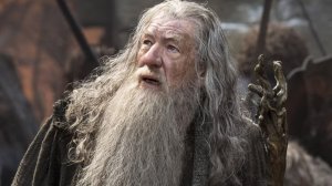 Ian McKellen'ın Gandalf olarak The Hunt for Gollum'da geri dönüşünün ilk görüntüsü paylaşıldı