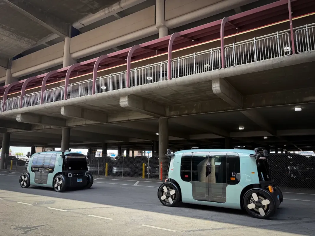 Amazon'un Şirketi Zoox, Robotaksi Hizmetini Las Vegas Havalimanına Taşıyor