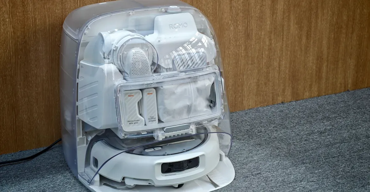 DJI'nın Yeni Robot Süpürgesi Romo 2: Engelleri Aşıyor, Sessiz Çalışıyor ve Gizlilikte Çıtayı Yükseltiyor