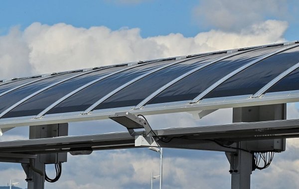 Yeni bir güneş hücresi su altında elektrik üretebilir
