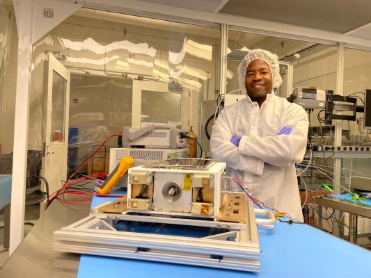 NASA fırlatmadan önce çift modlu itki CubeSat'ını test etti