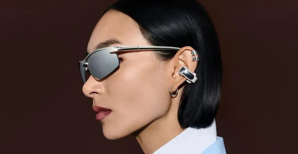 Bose'un yeni açık kulaklıkları daha fazla bas, daha yüksek ses ve daha uzun pil ömrü sunuyor