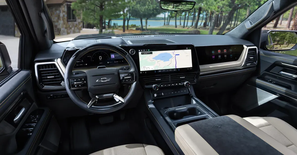 GM kamyonlarının yerleşik yazılımını CarPlay ile birlikte çalışacak şekilde güncelledi