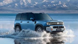 Bu Çinli SUV su üzerinde sürmek için dahili pervanelere sahip