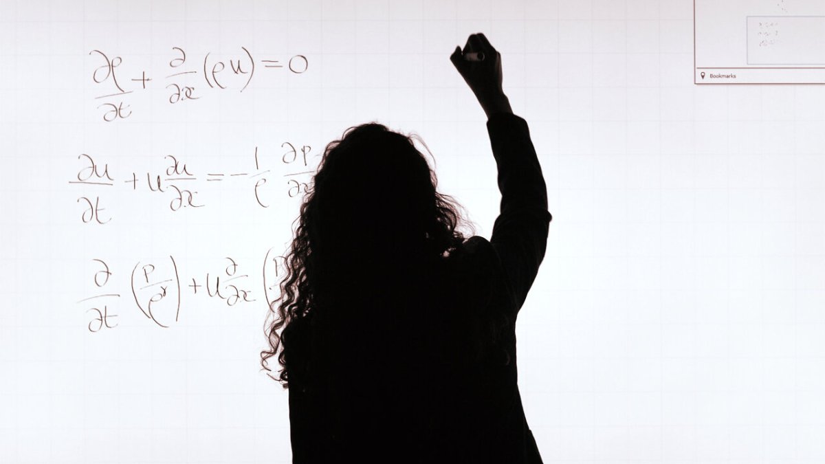 Yapay zeka matematiğin en iyi problemlerini değiştirilemeyecek kadar hızlı çözüyor, Terence Tao uyarıyor