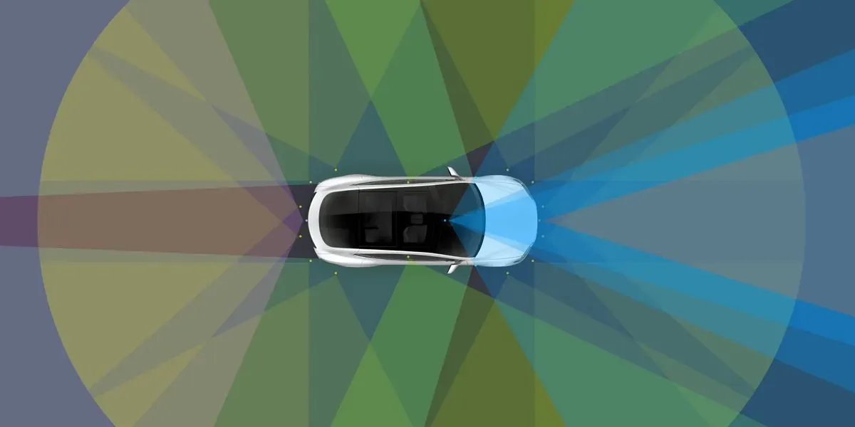 Sürücüsünü öldüren I-35 kazasında Tesla Autopilot açıktı