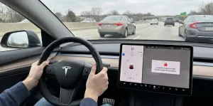 Tesla, Ölümcül Autopilot Kazası Davasını Jüri Kararından Kaçınmak İçin Anlaştı