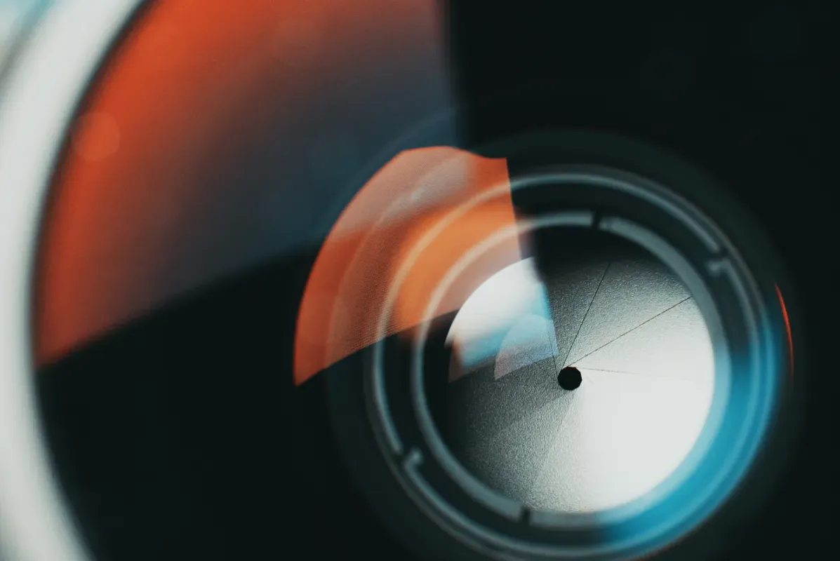 OpenAI, akıllı telefon kamera üreticisi Glass Imaging'i 300 milyon dolara satın aldı, rapor iddia ediyor
