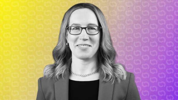 Son haftalarında SEC üyesi Peirce KYC panopticon'una son çağrısı yaptı