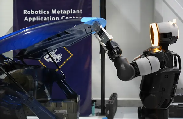 Boston Dynamics, Atlas insansı robotları eğitmek için Metaplant Uygulama Merkezi'ni açtı