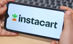 Instacart mağazalara ve markalara rafların gerçek zamanlı görünümünü sunuyor