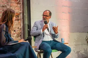 Insight Partners'tan Devin Parekh, herkes OpenAI ve Anthropic'e bahis yaparken firmanın neden çeşitlendiğini anlatıyor