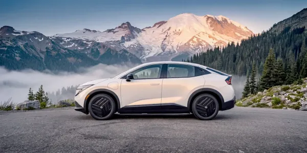 Nissan, Kia'yı Geride Bırakıp Kanada'nın En Uygun Fiyatlı Elektrikli Otomobili Tacını Geri Aldı