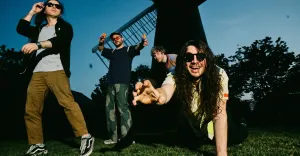 Anamanaguchi'nin şu anda 'çok fazla' tarayıcı sekmesi açık