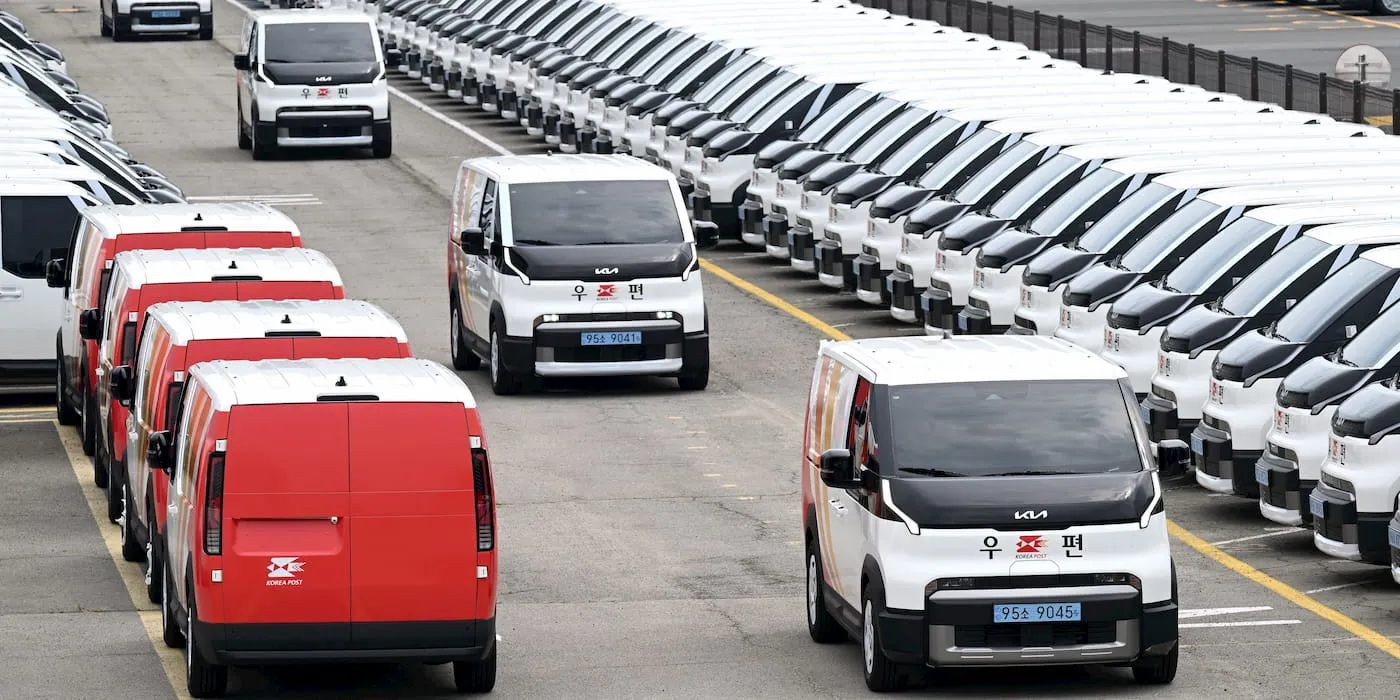 Kia-PV5-EV-mail-delivery