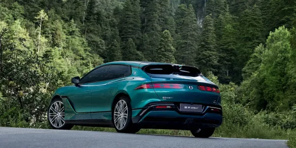 BYD'nin 1.100 Beygir Gücündeki Lüks GT Modeli Uygun Fiyatla Geliyor