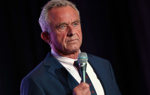RFK Jr., Andrew Wakefield ile birlikte aşı karşıtı konferansta başlık atacak