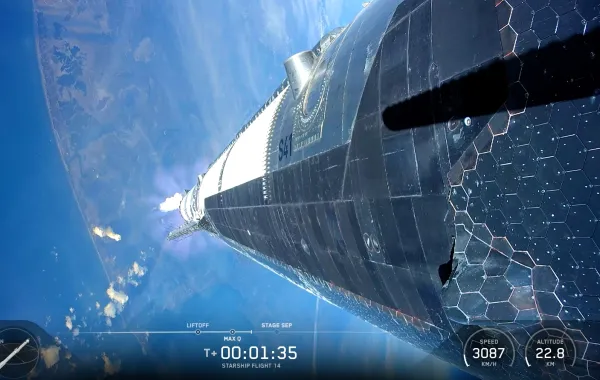 SpaceX'in Starship roketi ilk kez yörüngeye ulaştı