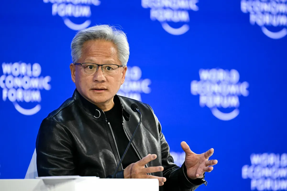 Nvidia CEO Jensen Huang Trump'a 'yapay zekada yavaşlamaya izin vermeyeceğiz' dedi