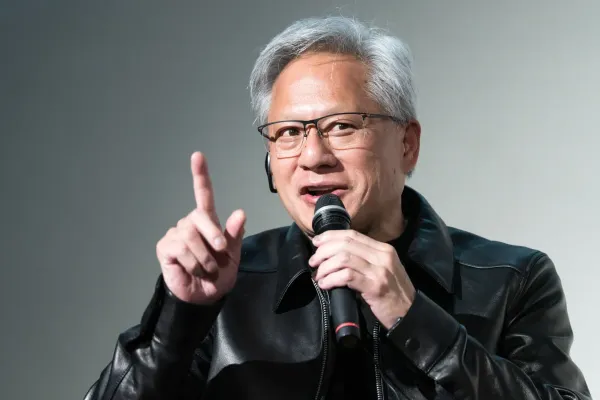 Jensen Huang Trump'tan gelen aramayı aldı ve başka bir şeyi de sergiledi