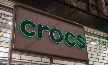Crocs satış ve hizmeti tek bir yapay zeka ajanına emanet etti