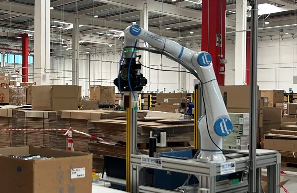 Comau Decathlon için toplama, taşıma ve paletlemeyi otomatikleştiriyor