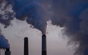 EPA, elektrik santralleri için iklim kurallarını yürürlükten kaldırma planı nedeniyle hemen dava edildi