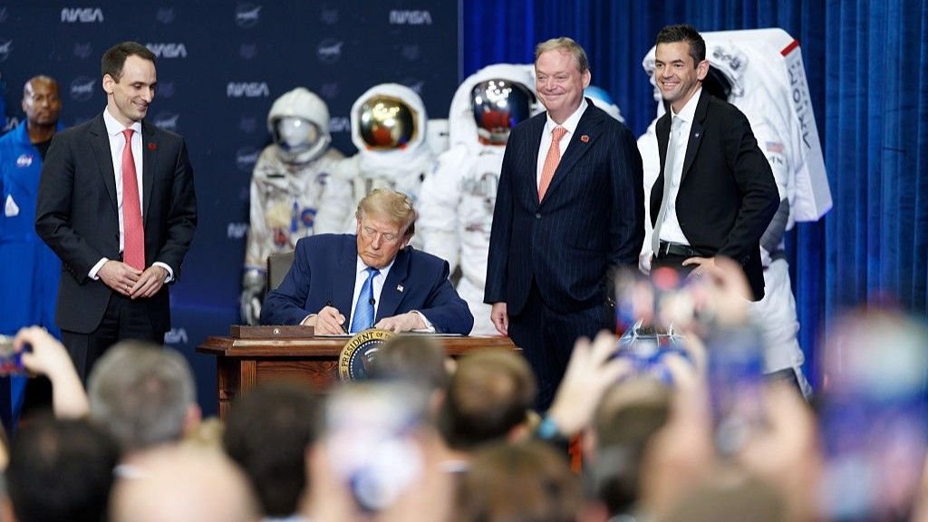 Trump ABD Uzay Akademisi öneriyor — kurulursa NASA ile ordunun sınırlarını bulanıklaştırabilir