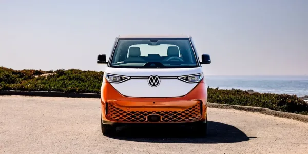 Volkswagen elektrikli minibüsünü ABD için yine erteledi