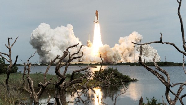 Tarihte Bugün: NASA, Endeavour Uzay Mekiği ile 100. Astronot Uçuşunu Gerçekleştirdi