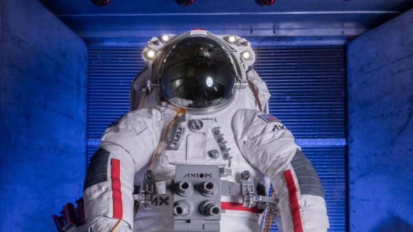 Artemis IV Takvimindeki Gecikmeler Nedeniyle NASA, Ay Uzay Giysisi Tasarımını Değiştiriyor