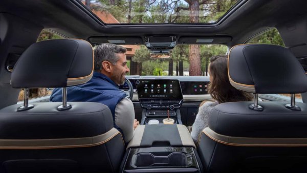GM'in yeni kamyon kullanıcı arayüzü CarPlay ile daha iyi uyum sağlıyor