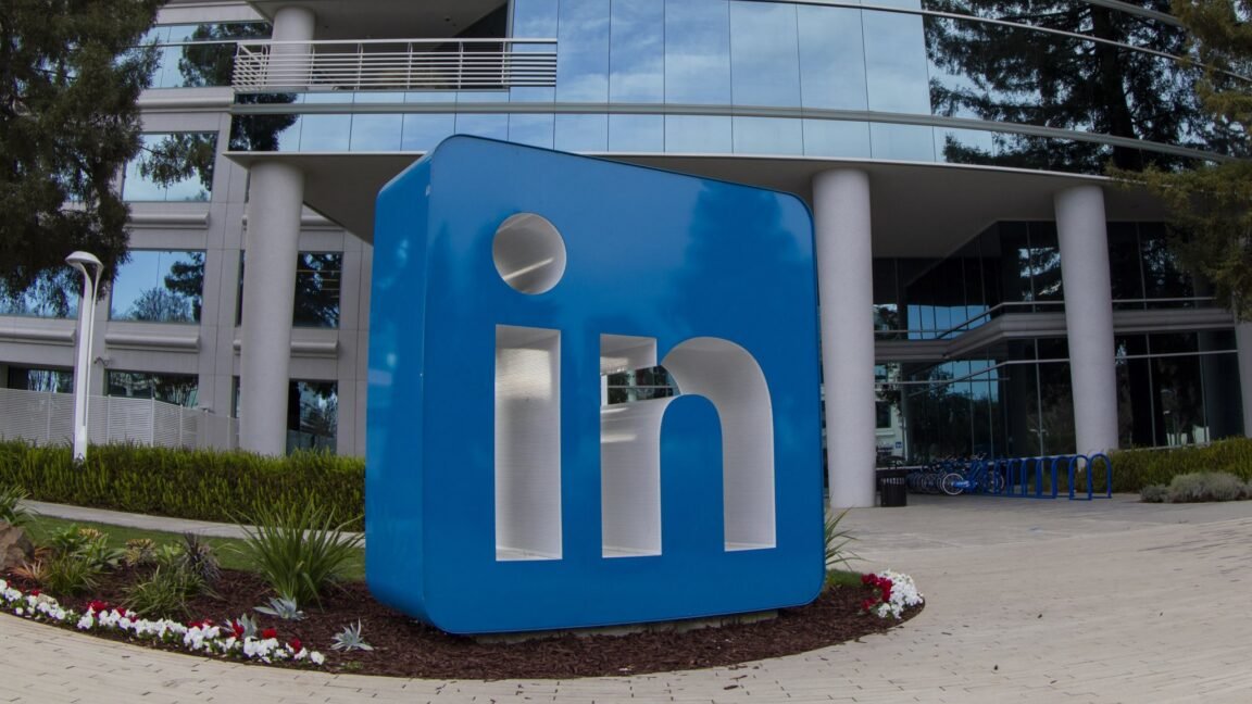 LinkedIn "BrowserGate" davalarını kazandı: Chrome eklentilerini tarama iddiası reddedildi