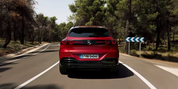 Mercedes'in yeni GLC 400 EV'si menzil tahminlerini ezip geçti, neredeyse 400 mil gidiyor