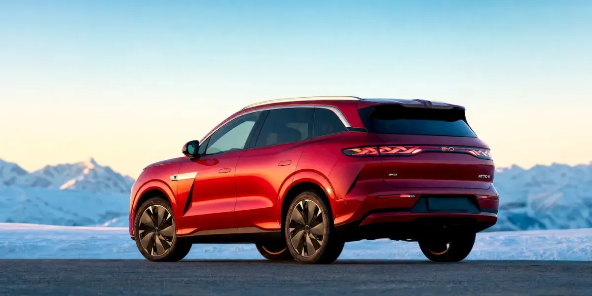BYD, 400 milden fazla menzilli amiral gemisi 7 koltuklu elektrikli SUV'u tanıttı