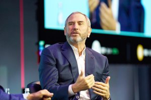 Robinhood, rakip USDG'yi desteklemesine rağmen Ripple'ın RLUSD stablecoin'ini uygulamaya alacak