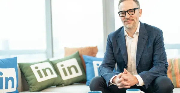 Microsoft'un Office ve Teams şefi Ryan Roslansky şirketten ayrılıyor