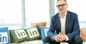 Microsoft'un Office ve Teams şefi Ryan Roslansky şirketten ayrılıyor