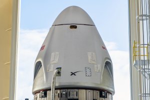 Uzay şirketi SpaceX, Crew-13 ekibini riskli bir onarım sonrası yörüngeye taşıdı