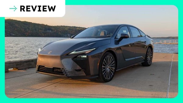 2026 Lexus ES 350e incelemesi: Toyota'nın şimdiye kadarki en iyi elektrikli otomobili