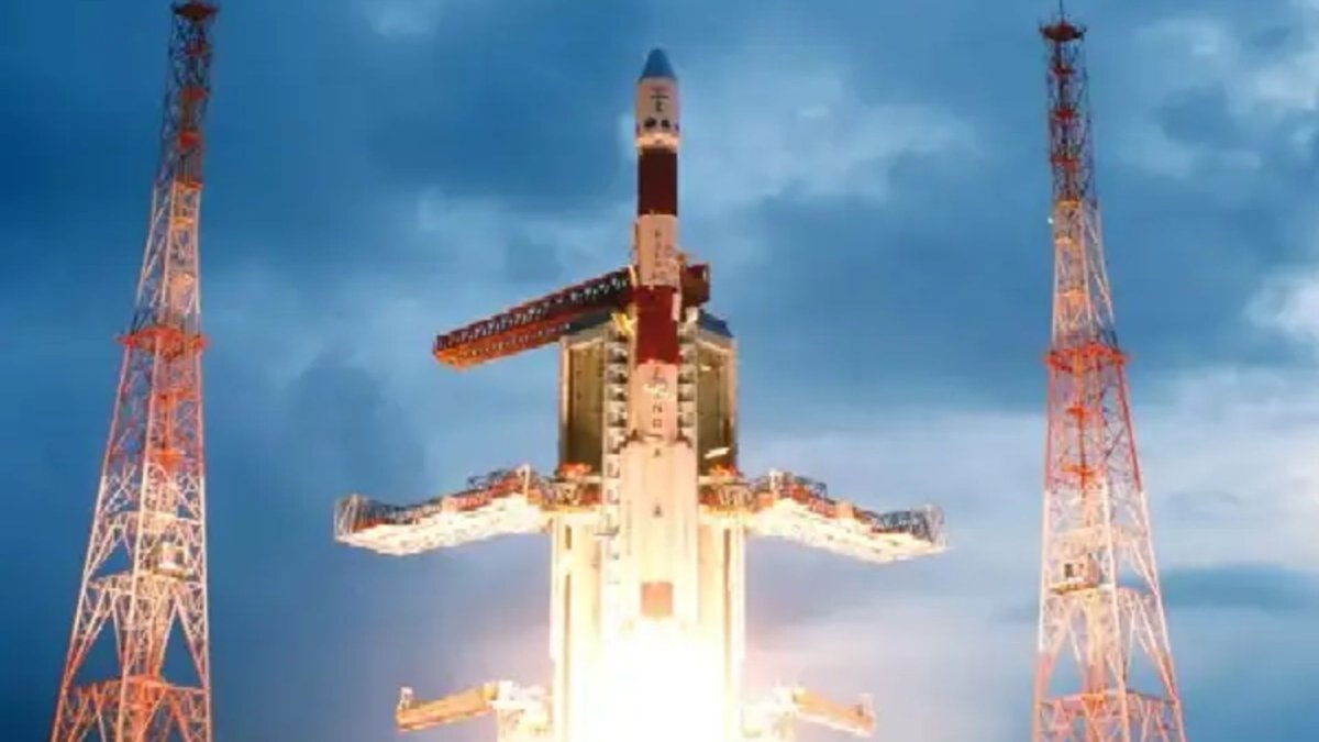 21 Ekim 2008'de Hindistan ilk ay misyonu Chandrayaan-1'i fırlattı