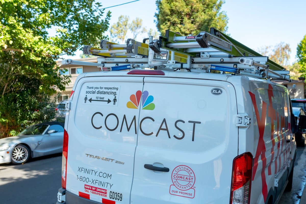 Comcast müşteri kaybını sürdürüyor, rakip fiber fiyatlarını akıl dışı buldu