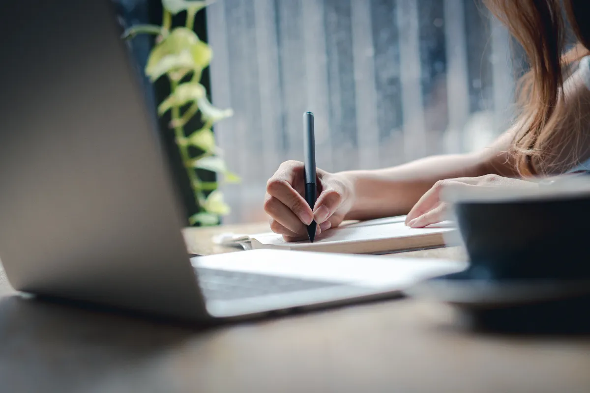 Pazarlama girişimi Graphite: Yapay zekâ modellerinin yazı dilindeki karakteristik izleri hala duruyor