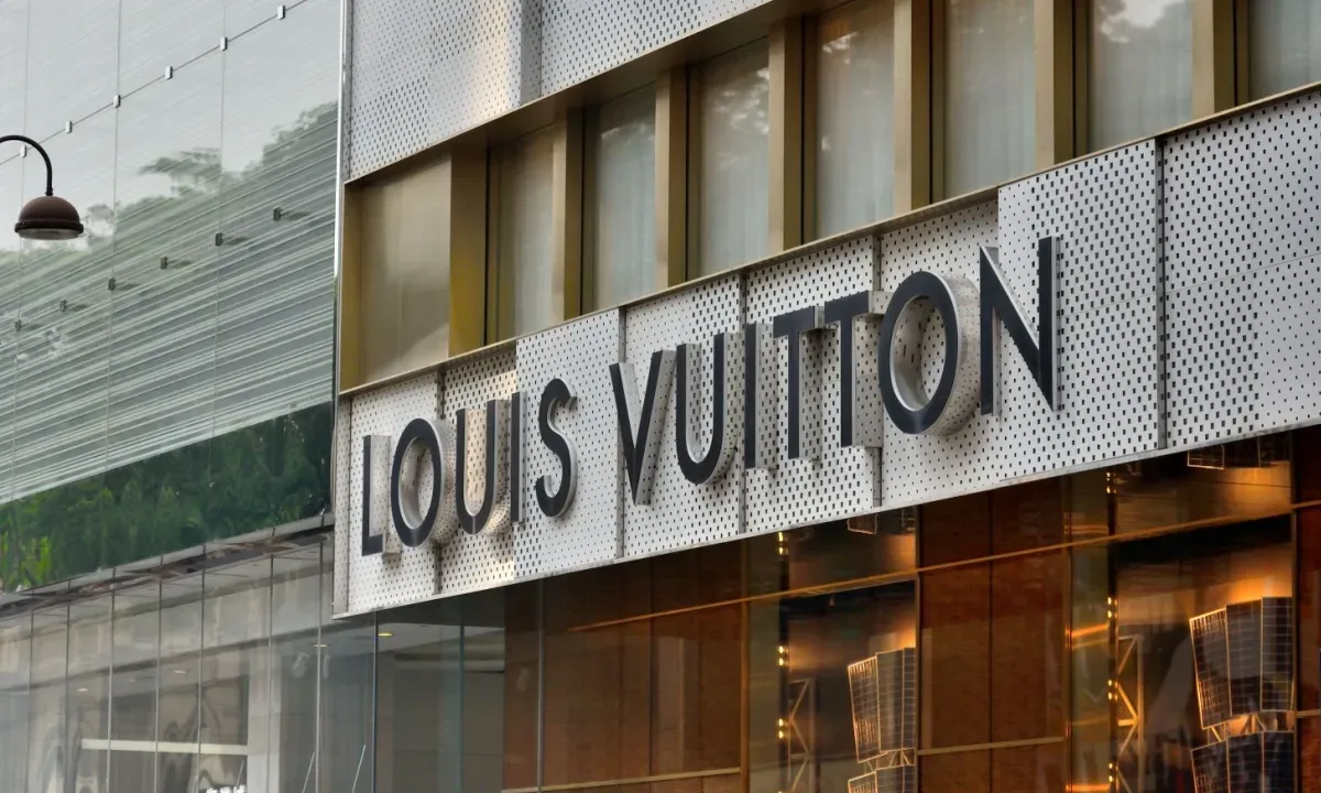 Louis Vuitton'un Çin'deki marka davası LVMH satışlarını düşürdü