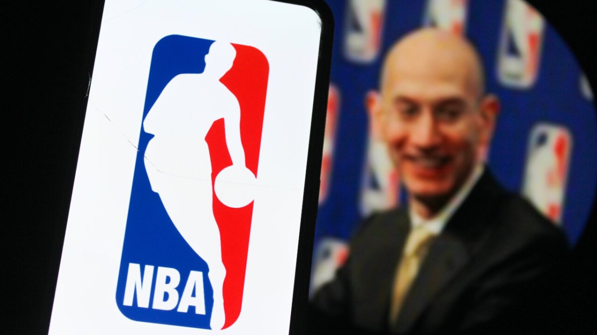 NBA tahmin piyasalarında CFTC ile anlaştı, NFL mahkemede karşı duruyor