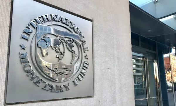 IMF: yapay zeka yatırımları küresel büyümeyi yüzde 3’te tutuyor, iş piyasaları için ‘yavaş tsunami’ uyarısı