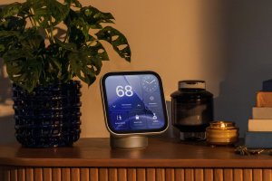 Apple’ın ilk akıllı ekranı HomeView ön siparişe açıldı, fiyatı 299 dolar