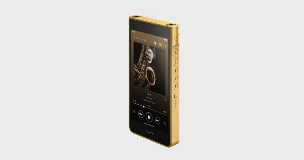Sony 5.899 dolarlık altın kaplama Walkman duyurdu